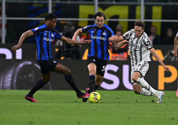 尽管两队在 尽管两队在